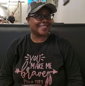 Meet your Posher, Cynthia